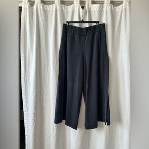 Lulu Lemon SUPER SOFT Black Cropped Pants